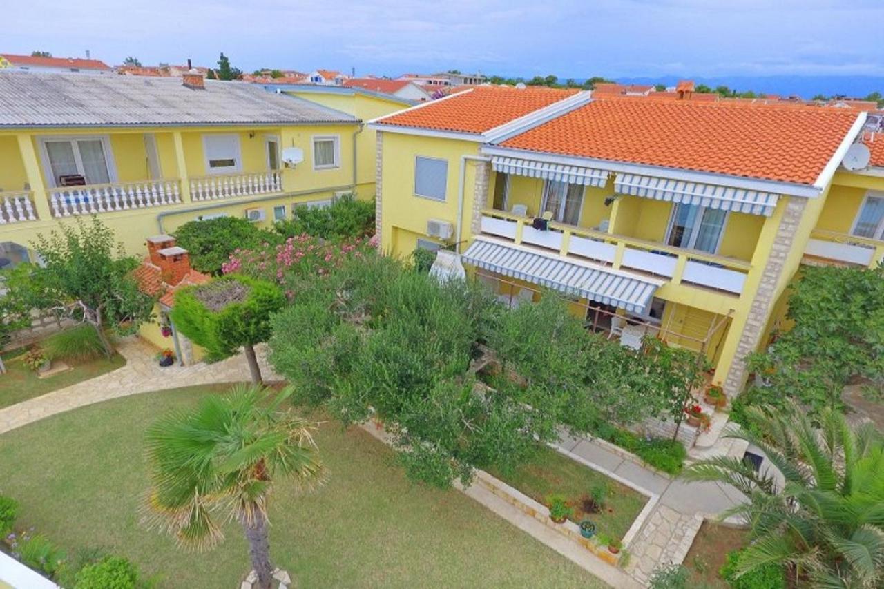 Apartment House Inga Vir Luaran gambar