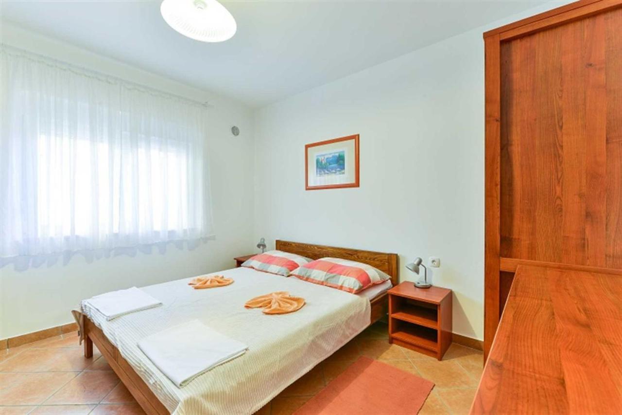 Apartment House Inga Vir Luaran gambar
