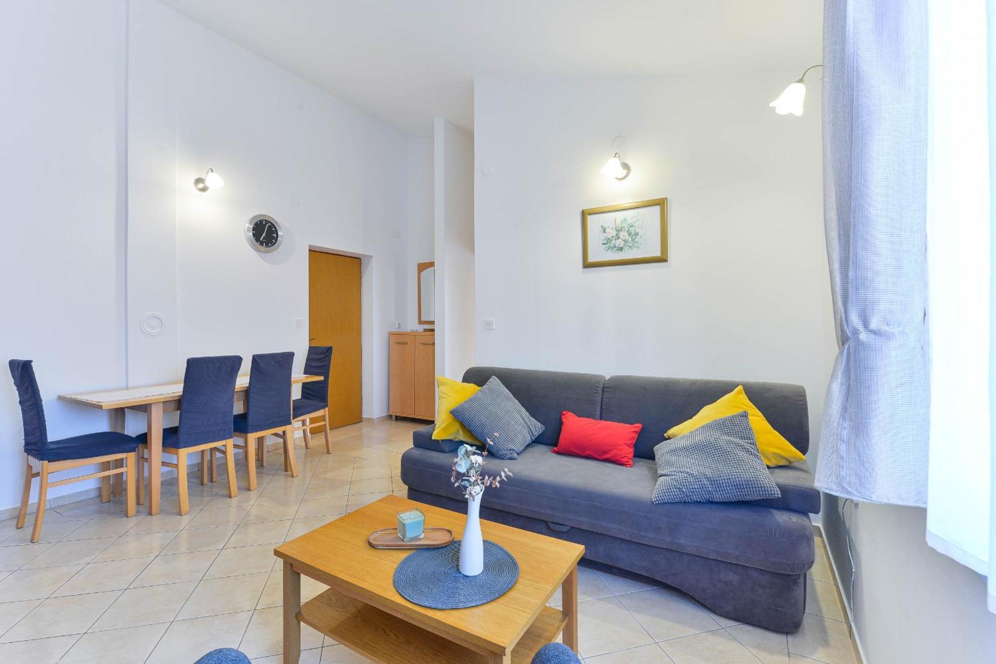 Apartment House Inga Vir Luaran gambar